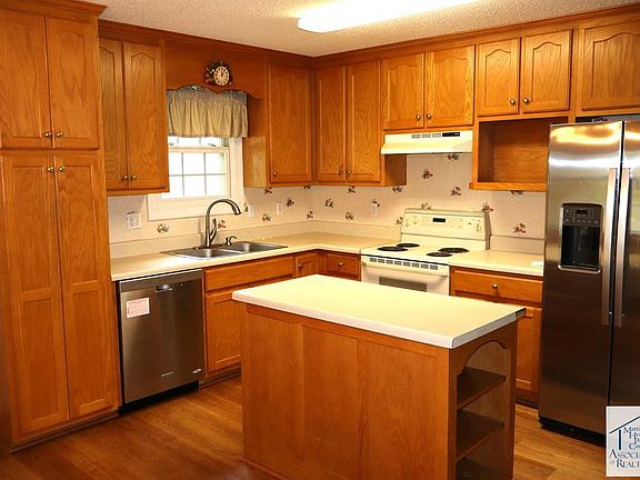 5th image of 49 Woodglen Ct