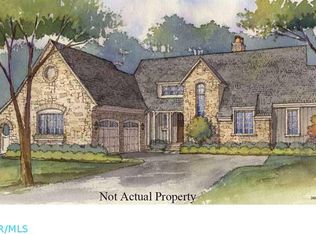 2720 Edington Rd, Columbus, OH 43221