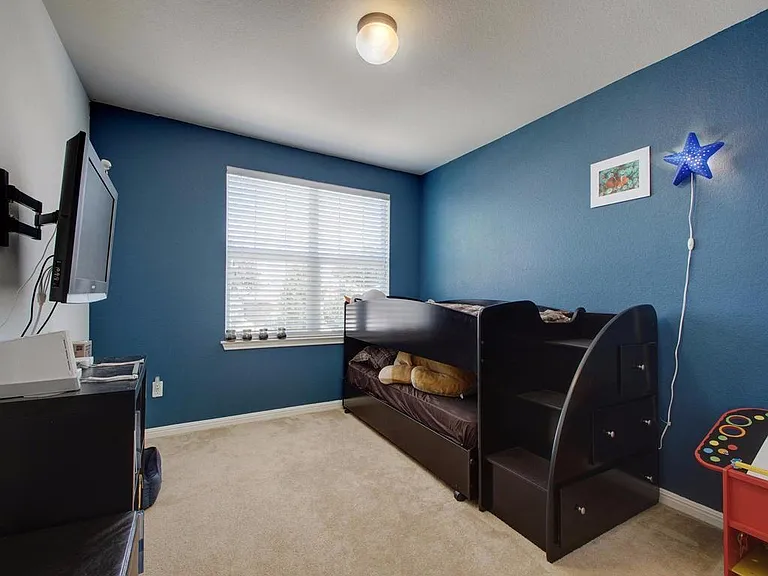 15104 Fernhill Dr — Photo 16
