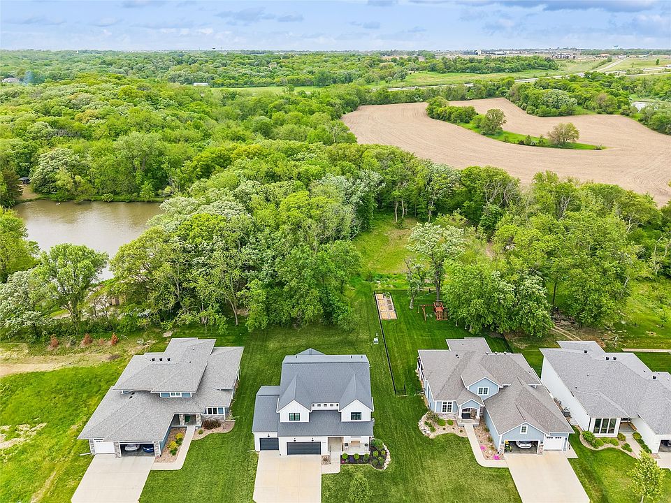 1st image of 11095 Brookdale Dr