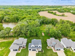 11095 Brookdale Dr, West Des Moines, IA 50266
