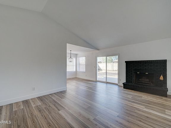 4th image of 8502 W DIANA Avenue