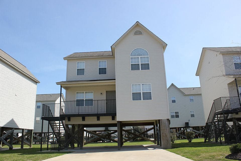 1st image of 3013 Cypress View Dr