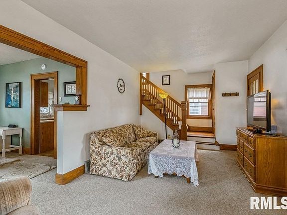 4th image of 1524 Elm St