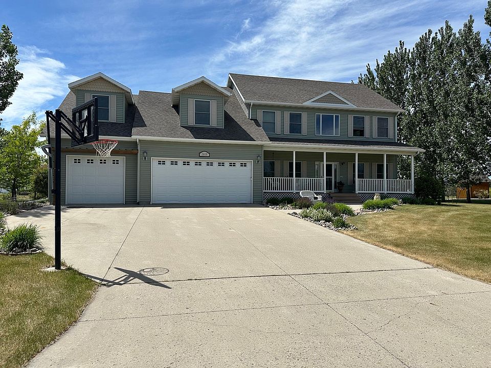 1st image of 3618 49th St N