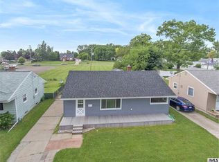 678 Commonwealth Ave, Jackson, MI 49202
