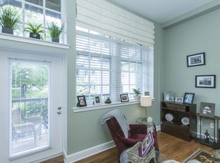 6 Academy Ct, Pennington, NJ 08534