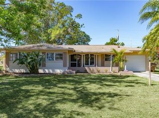 2710 SE 17th Ave, Cape Coral, FL 33904