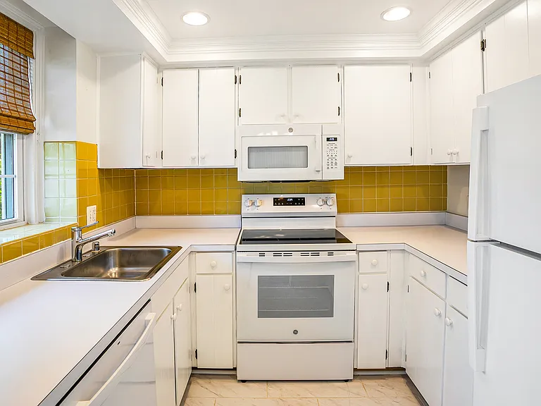 2820 S Abingdon St #C1 — Photo 12