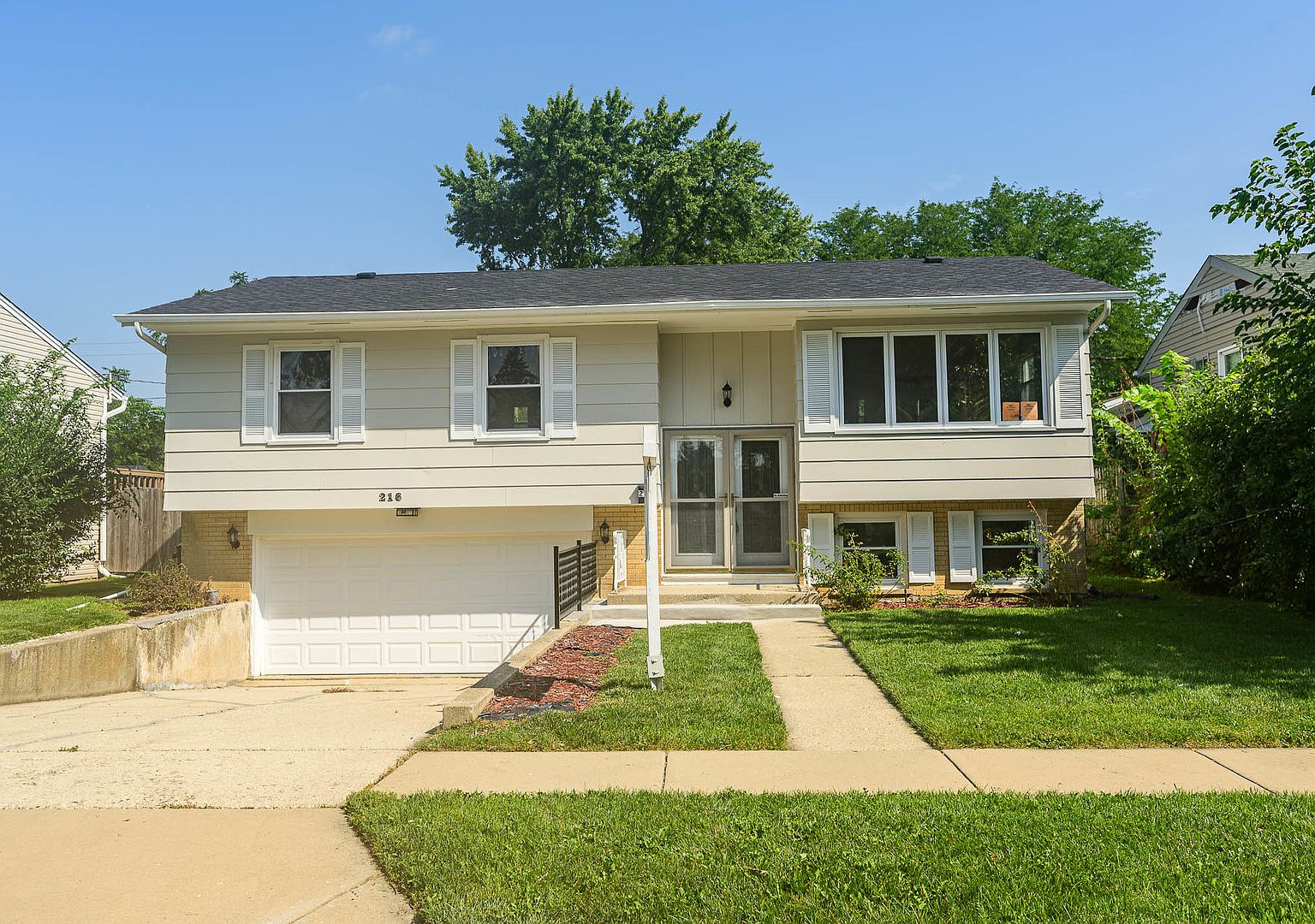 216 Marilyn Ave, Glendale Heights, IL 60139 | Zillow