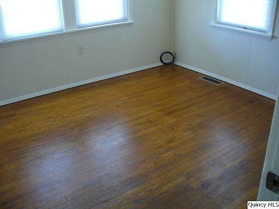 Home for Sale in Quincy, IL $88,500