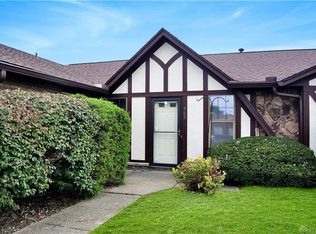 969 Pine Needles Dr, Dayton, OH 45458