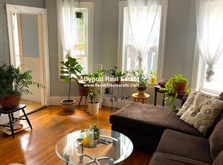 32 Aberdeen Rd, Somerville, MA 02144