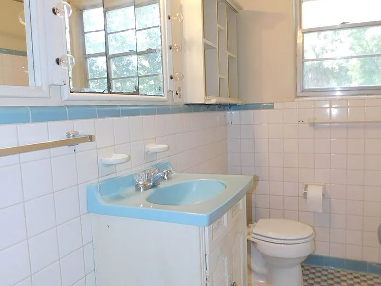 5725 E University Ave — Photo 15