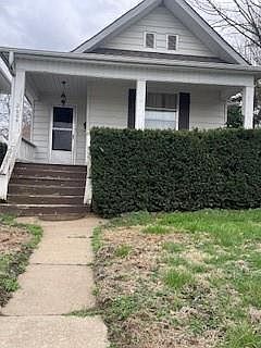 2nd image of 2604 Monterey St