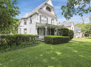 1202 S High Ave, Freeport, IL 61032