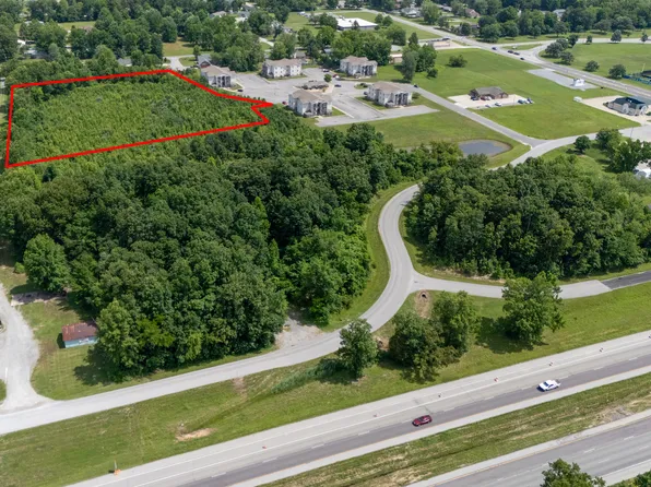 1015 Shawnee Trl, Carterville, IL 62918