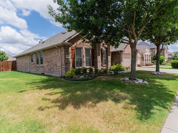 1001 English Ivy Dr