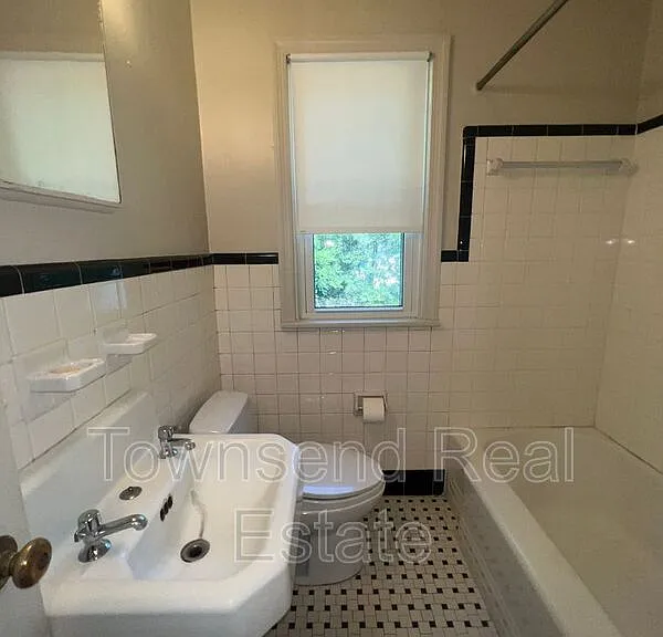 507 Martine Rd #3 — Photo 8