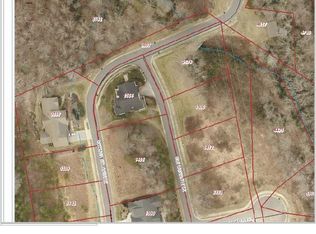 2 Old Lafayette Ln, Black Mountain, NC 28711