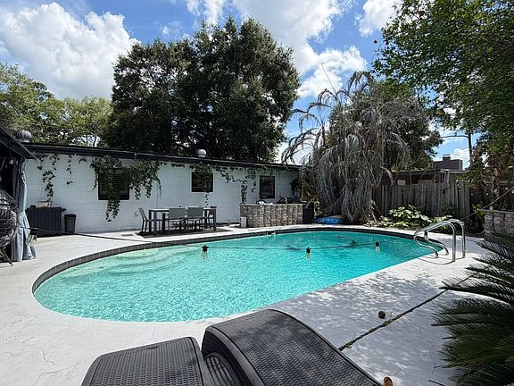 3rd image of 3000 Lake Margaret Dr
