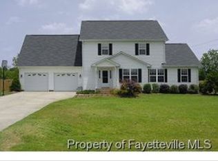 5875 Sunningdale Ln, Hope Mills, NC 28348