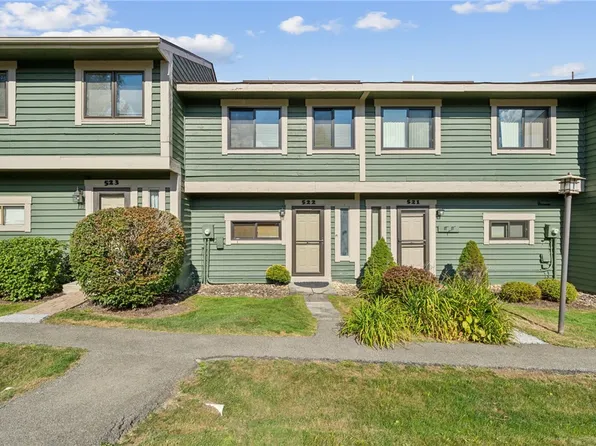 522 Kooser Cir, Hidden Valley, PA 15502