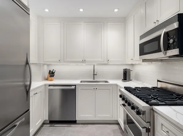 181 East 90th Street image 5 of 9