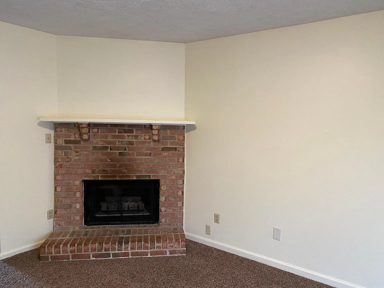 2 bed, 1008 sqft, $1,225 — Photo 4
