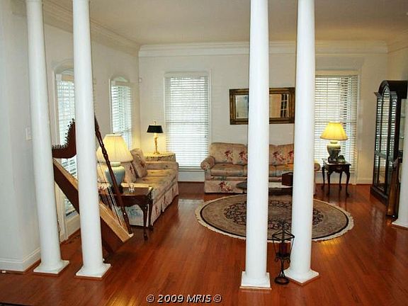 3rd image of 22300 Bertie Farm Ct