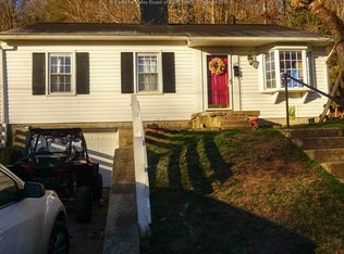 227 Sun Valley Dr, Saint Albans, WV 25177