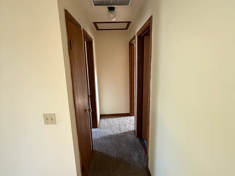 8813 Sams Dr — Photo 1