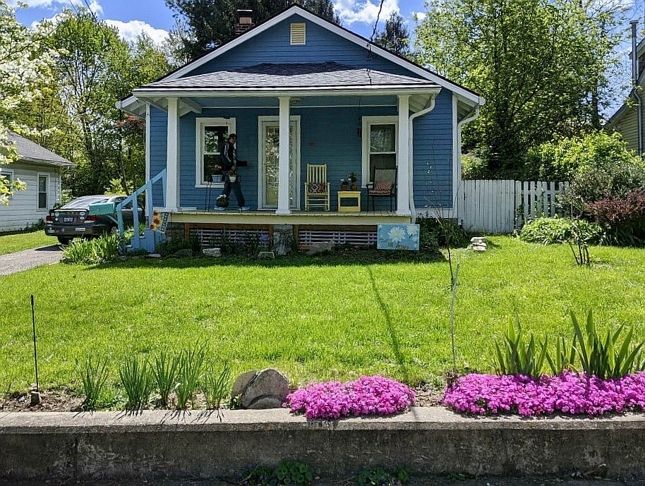 1st image of 244 Lincoln Ave