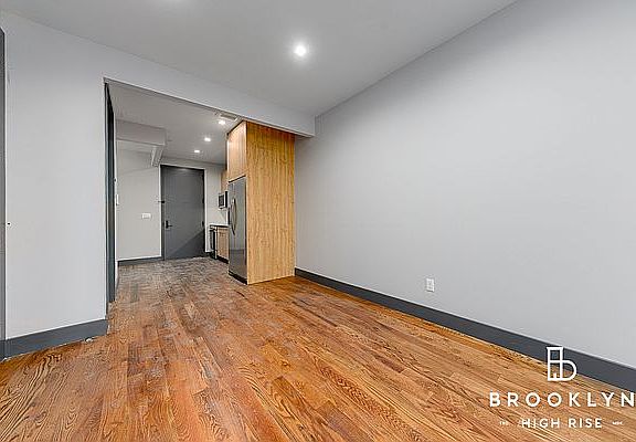 3rd image of 1461 Gates Ave #3L