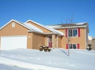 5529 51st St NW, Rochester, MN 55901