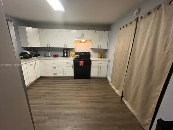 1101 Grant St, West Palm Beach, FL 33407