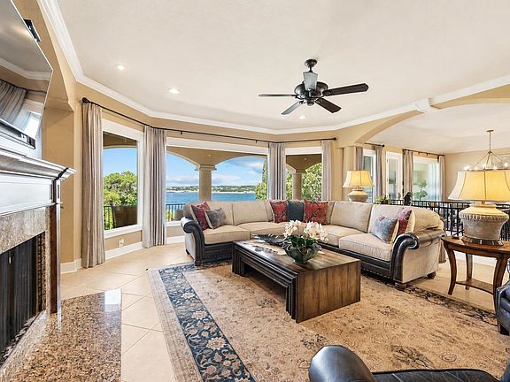 5th image of 107 Edgewater Cove