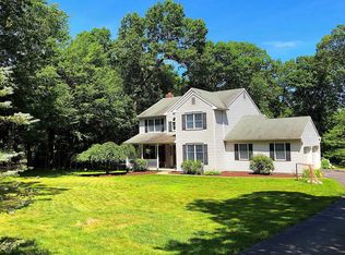 129 Sycamore Dr, East Stroudsburg, PA 18301