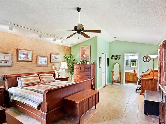 4th image of 189 S Monterey Isle
