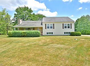 407 Niles Vienna Rd, Vienna, OH 44473