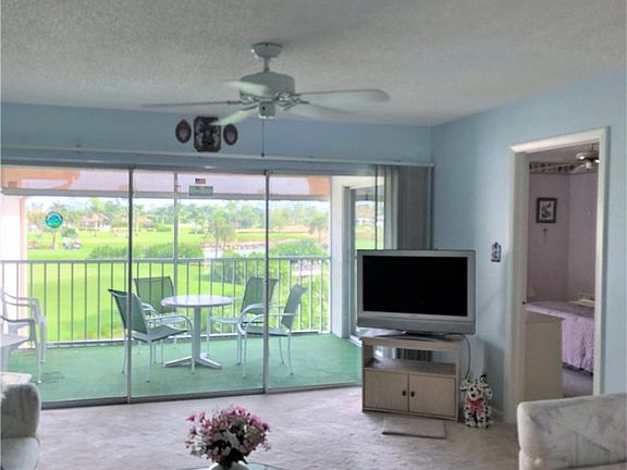 4th image of 111 Palm Dr #2852