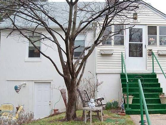 1st image of 324 Howard Ave