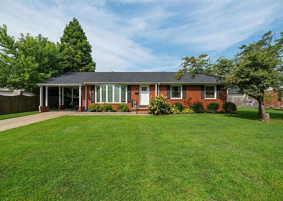 1st image of 2816 Royal Dr