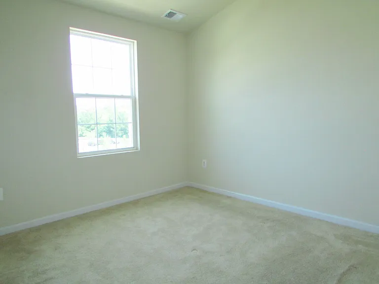 20559 Asheville Dr — Photo 6