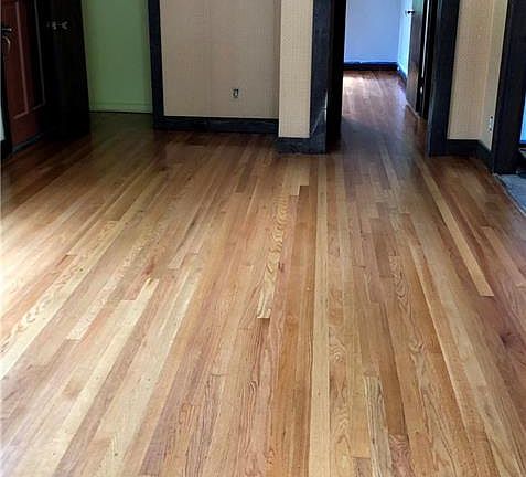 3rd image of 10422 W 57th St