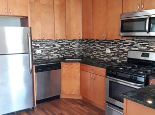 905 N Francisco Ave #1, Chicago, IL 60622