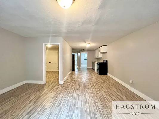 Rented by Hagstrom Management Inc | media 33