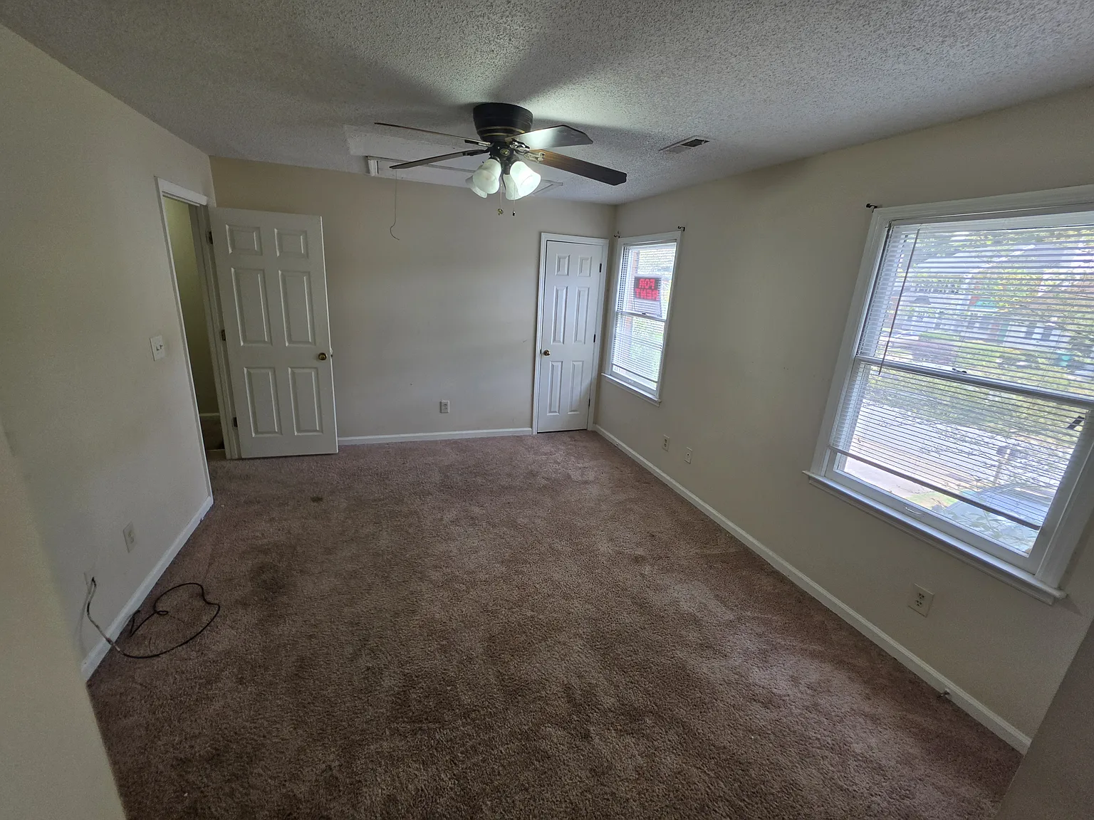 2 bed, 2.5 bath, 1280 sqft, $1,550 — Photo 3