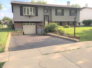 1185 Old Mill Ln, Hanover Park, IL 60133
