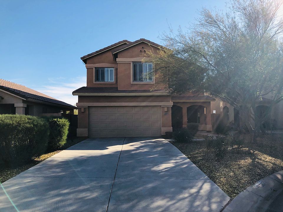1st image of 44507 W Cypress Ln